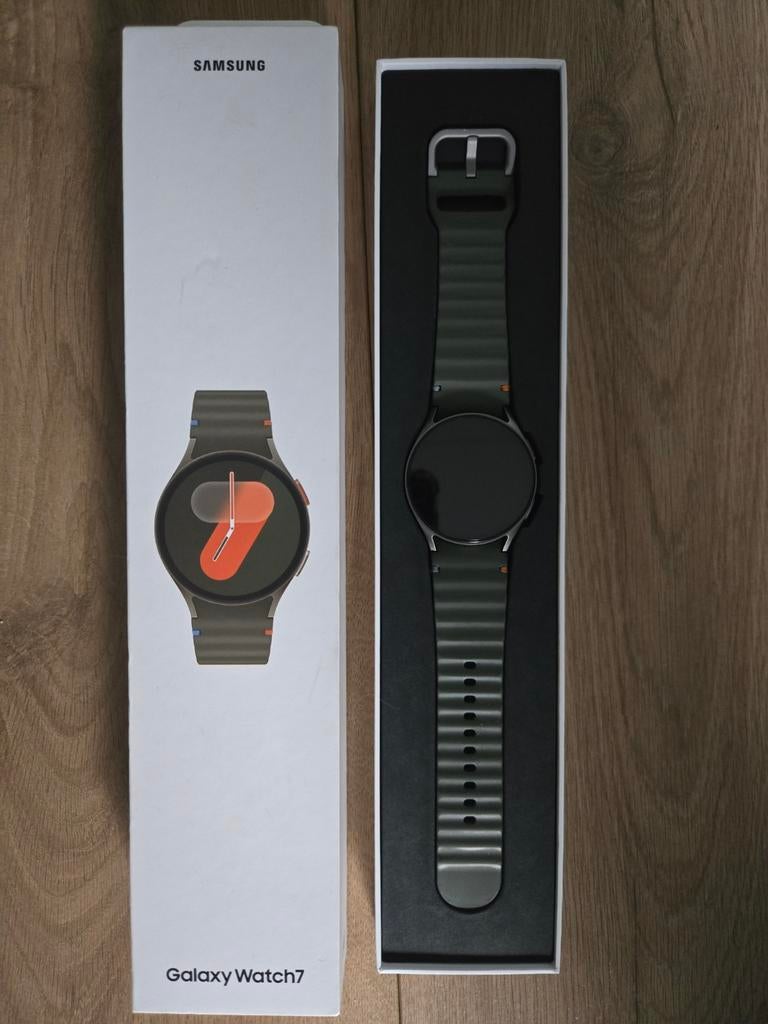 Samsung Galaxy Watch7 40mm, Ophalen, Zo goed als nieuw, Samsung, Waterdicht