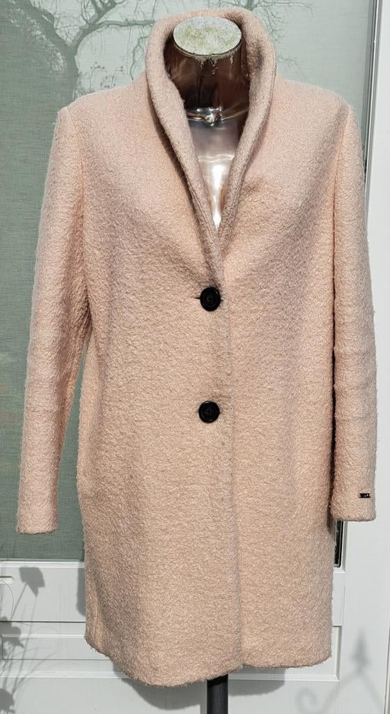 Stijlvolle Zalmroze Bouclé Jas/Mantel - Maat 44, Kleding | Dames, Jassen | Winter, Ophalen of Verzenden, Zo goed als nieuw, Maat 42/44 (L)