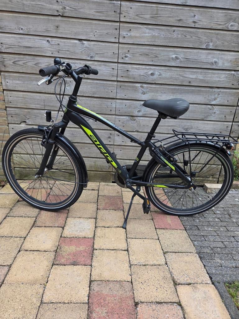 24 inch kinderfiets - Zwart/Geel, Ophalen, Gebruikt, 20 inch of meer, Aldo