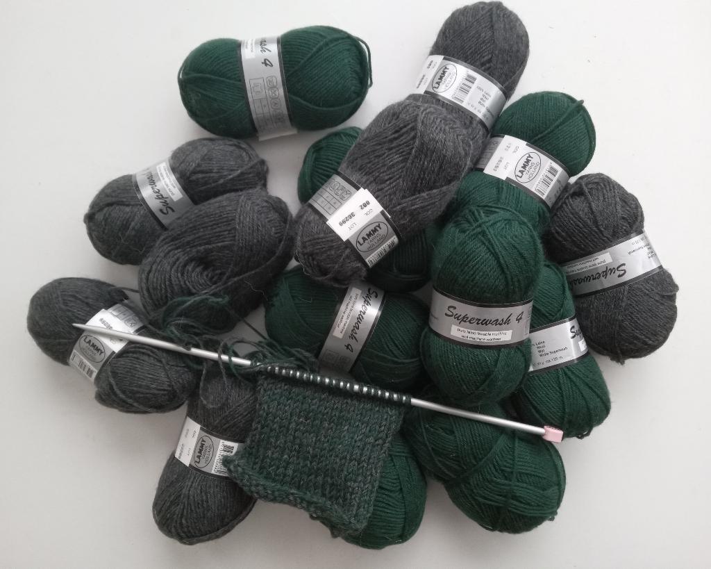 Lammy Yarns Superwash 4 breiwol groen en grijs, Hobby en Vrije tijd, Breien en Haken, Oosterveldweg 15, 7274 DZ, Breien of Haken