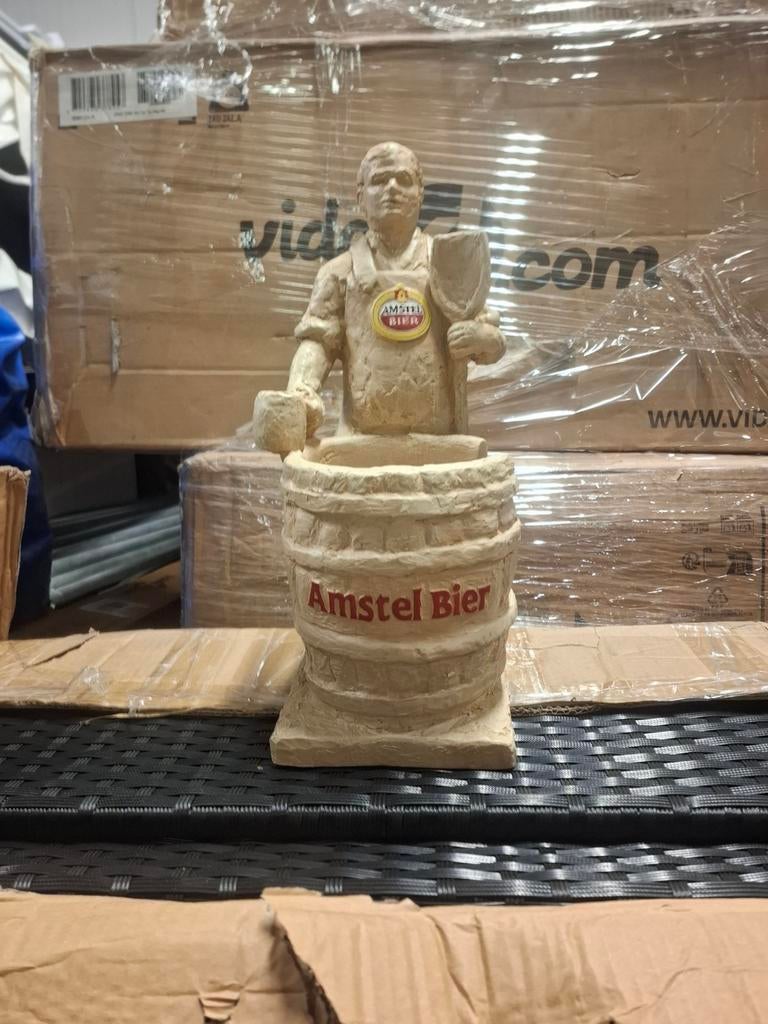 Exclusief: Uniek stenen beeld man met Amstel fustbier, Ophalen, Nieuw, Overige typen, Amstel