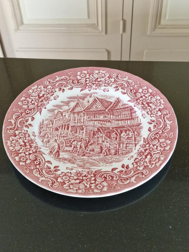 Vintage oudroze dinerbord., Ophalen of Verzenden, Porselein, Overige stijlen, Bord(en)