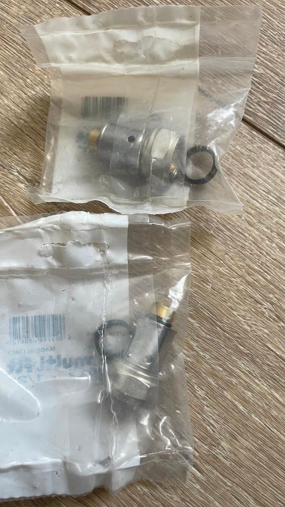 Twee Multi-fit aansluitkoppelingen steek x binnendraad 16x2, Ophalen of Verzenden, Nieuw