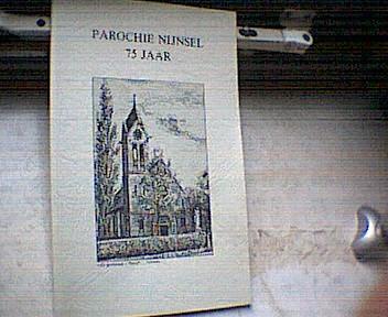Parochie Nijnsel 75 jaar. Sint Oedenrode. Peter Sijbers.1986, Ophalen of Verzenden, Zo goed als nieuw
