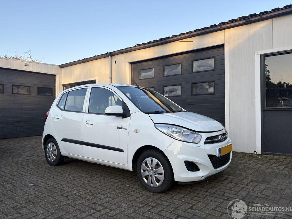 Hyundai i10 i-drive cool (bj 2012), Wit, Handgeschakeld, 998 cc, Hatchback
