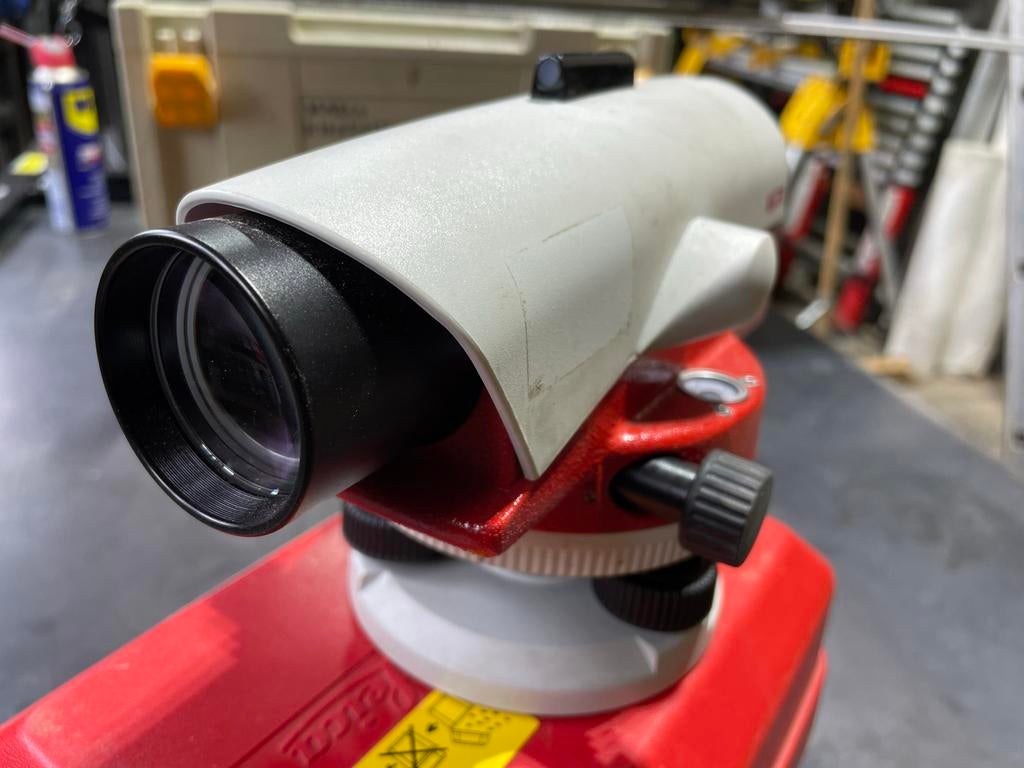 Waterpasinstrument NA730  incl.  statief., Ophalen of Verzenden, Zo goed als nieuw