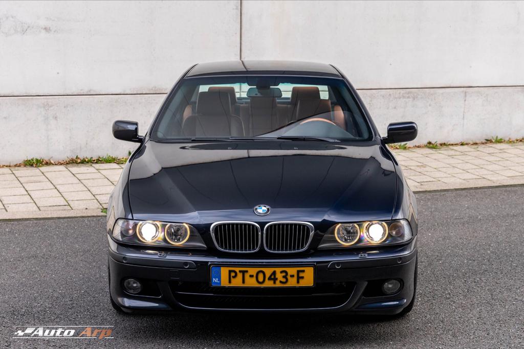 BMW 530i Individual M-sport E39 Carbonzwart, Zwart, 231 pk, Particulier, Sedan