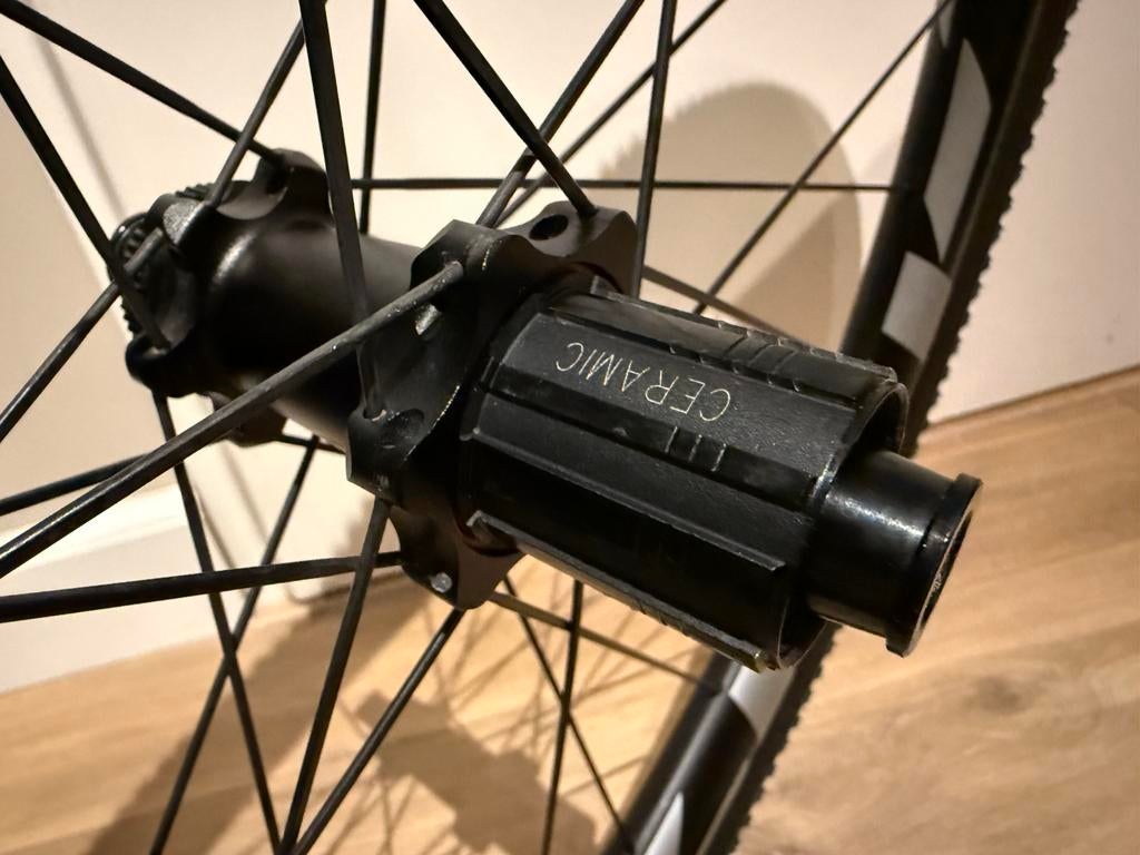 CSC carbon wheelset w/ Pirelli Cinturato RH gravel tires, Zo goed als nieuw, Gravelbike, Carbon, Ophalen