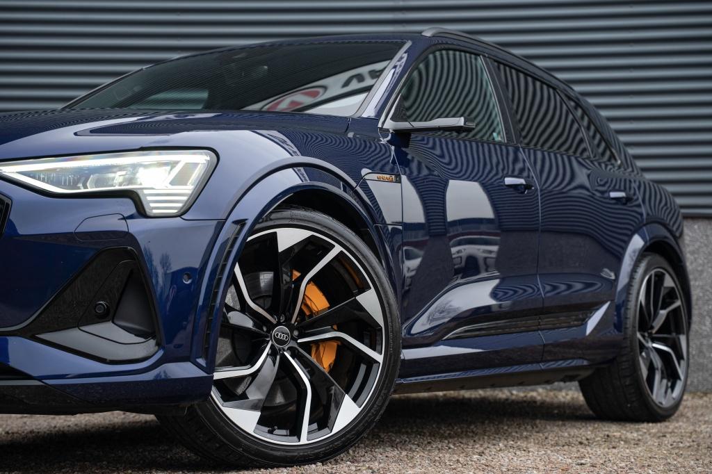 Audi e-tron S quattro 503PK | Nightvision | RS-Stoelen | Pan, Auto's, Audi, 12 maanden, 0 cilinders, Zwart, Blauw