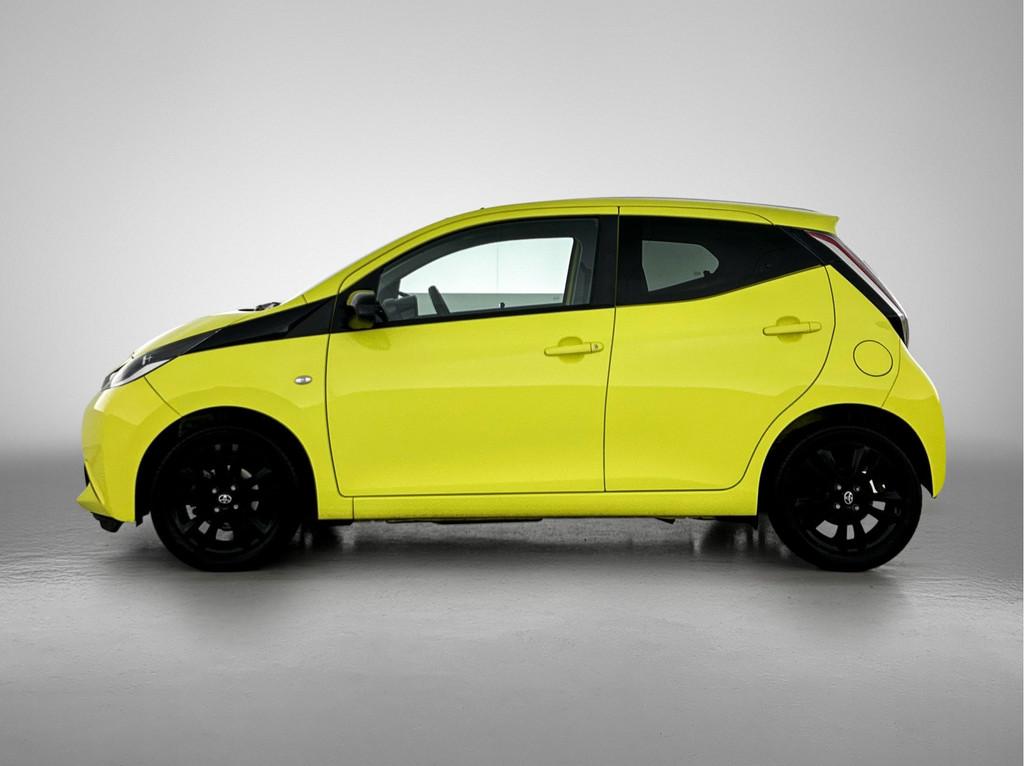 Toyota Aygo 1.0 VVT-i x-cite | Navigatie | Achteruitrijcamer, Auto's, Toyota, Voorwielaandrijving, 12 maanden, Stof, Gebruikt