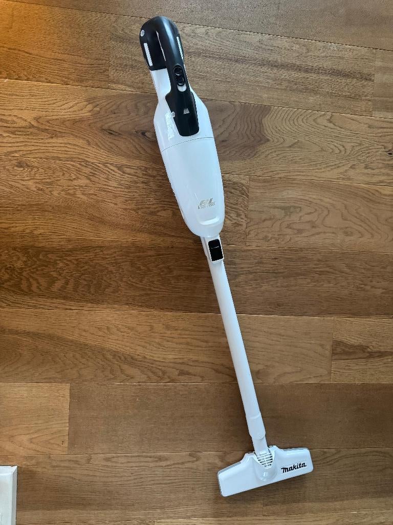 Makita | stofzuiger, Ophalen, Gebruikt, Reservoir, Stofzuiger