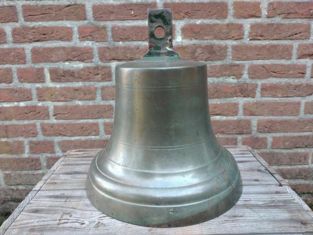 Grote zware antieke bronzen bel, Ophalen of Verzenden
