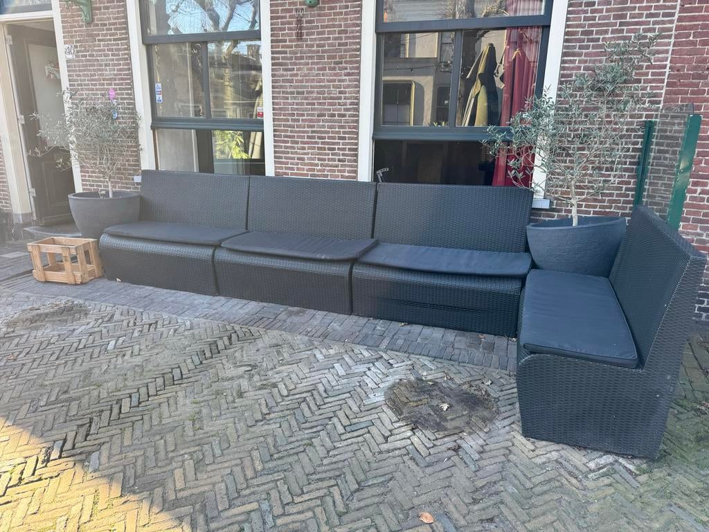 Comfortabele Tuinbank met Kussens - Zwart Wicker, Tuin en Terras, Ophalen, Gebruikt, Meer dan 8 zitplaatsen, Loungeset