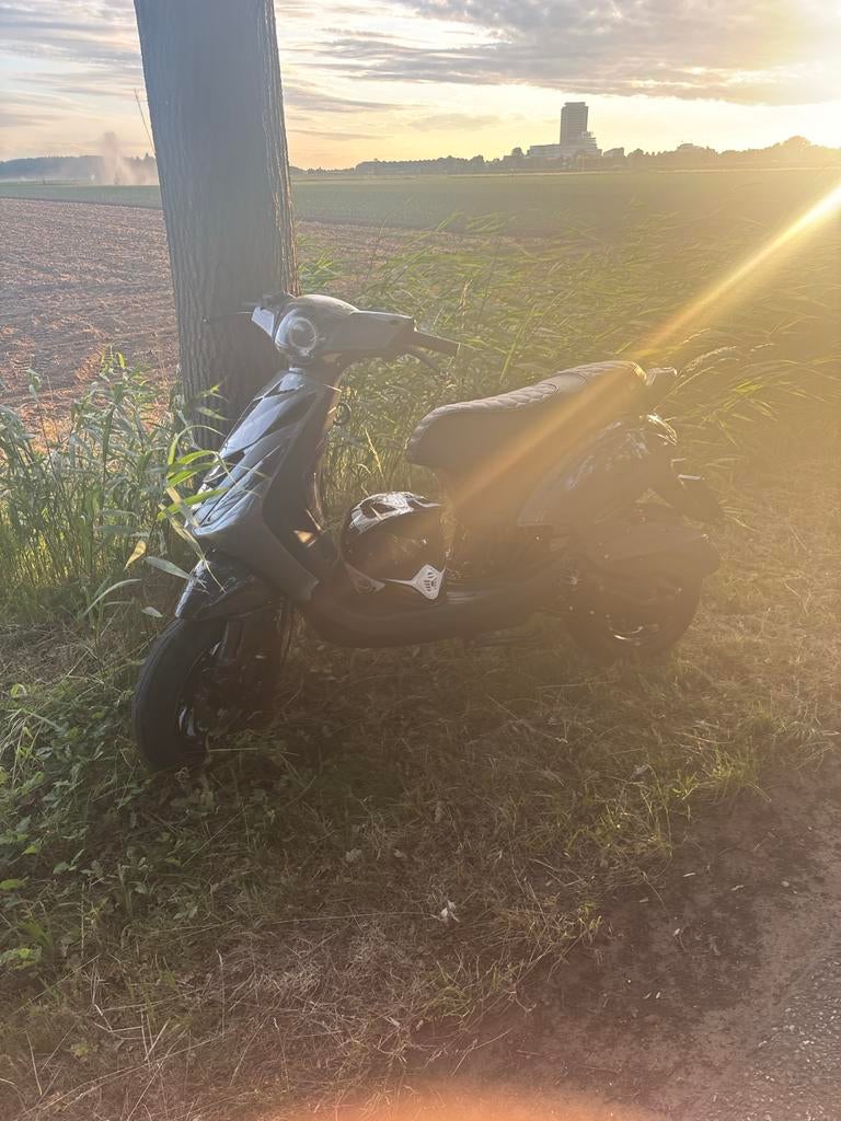 Piaggio Zip 125, Fietsen en Brommers, Scooters | Piaggio, Ophalen of Verzenden, Gebruikt, Benzine, Zip