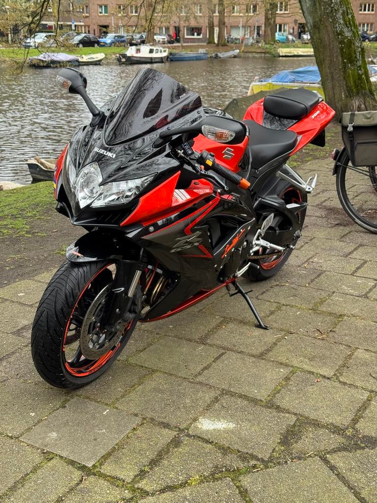 Suzuki GSX-R 750 2008 - Sportieve Supersport Motor, Sportuitlaat, 4 cilinders, Motorrijbewijs A, Super Sport