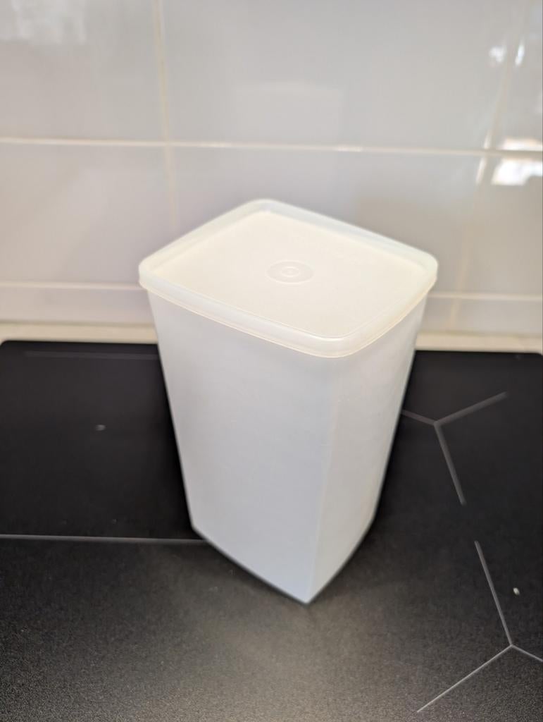 Tupperware - opberg doos - zgan - sluit goed - geen geuren, Ophalen of Verzenden, Zo goed als nieuw, Overige typen