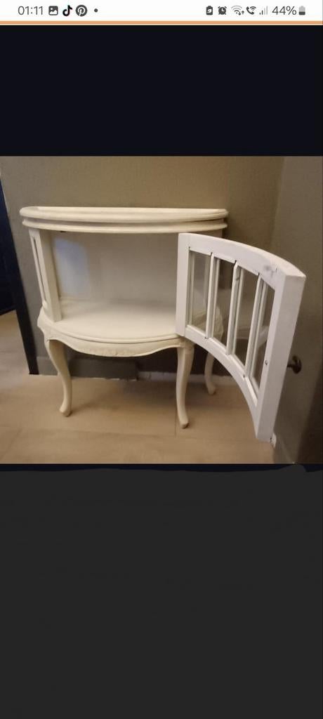 2 hele mooie brocante theekastjes met afneembaar dienblad., Ophalen, Zo goed als nieuw