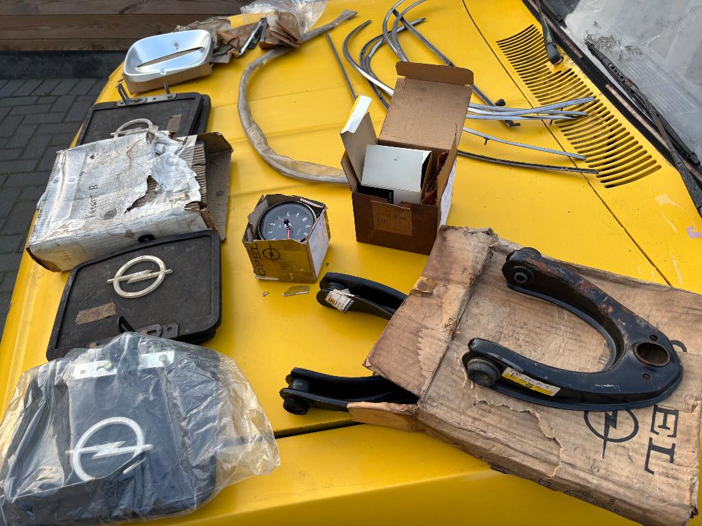 Opel kadett B coupé onderdelen compleet voor 07/04, Ophalen of Verzenden, Gebruikt, Opel
