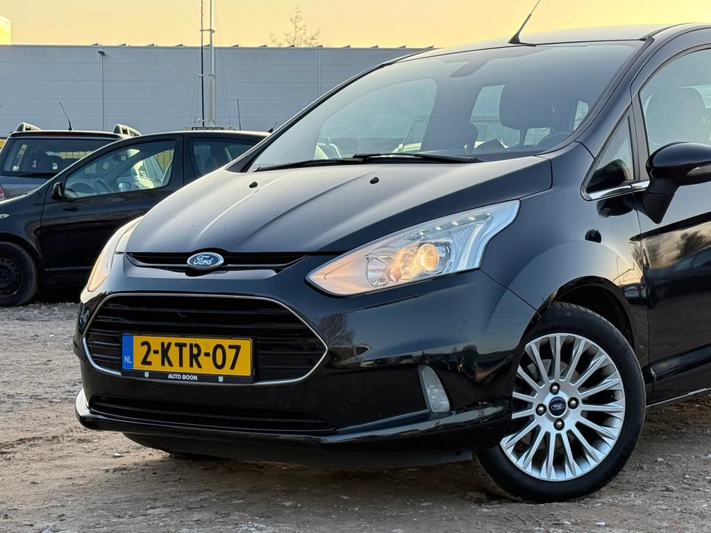 Ford B-Max 1.0 EcoBoost Titanium/ TREKHAAK/ ZUINIG, Voorwielaandrijving, Euro 5, 101 pk, Gebruikt