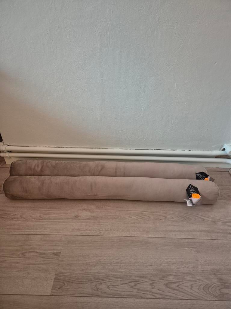 Villa Volance kruidvat velvet tochtrol tochtstopper
taupe 2x, Ophalen of Verzenden