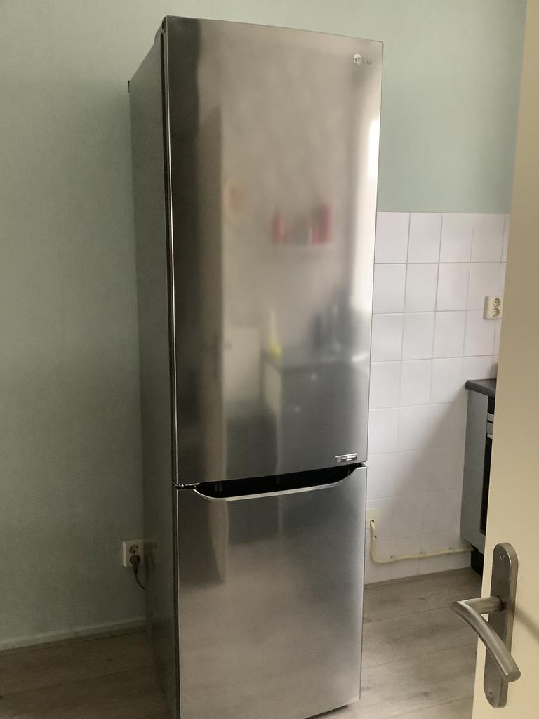 LG koelvriescombinatie, Ophalen, Gebruikt, 200 liter of meer, Met aparte vriezer
