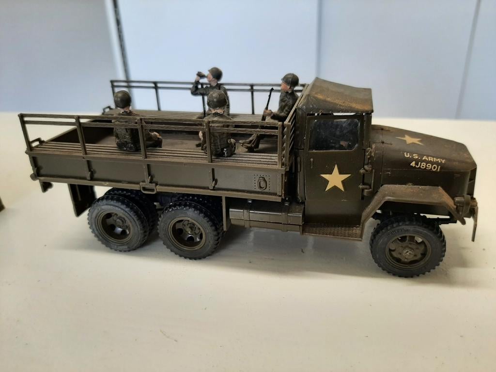 Revell M-35 Military 2.5 Ton Truck 1958 - Modelbouw, Hobby en Vrije tijd, Modelbouw | Auto's en Voertuigen, Gebruikt, Ophalen of Verzenden