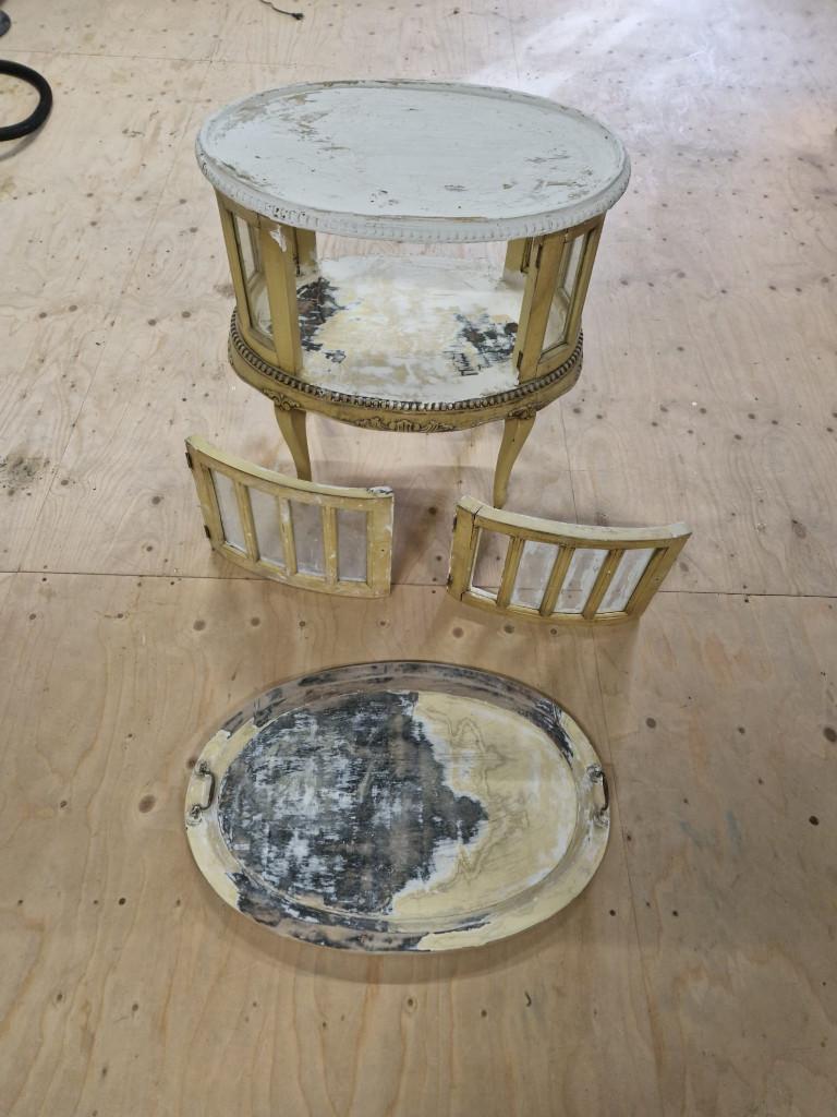 TEAB  Theekastje met dienblad, Ophalen