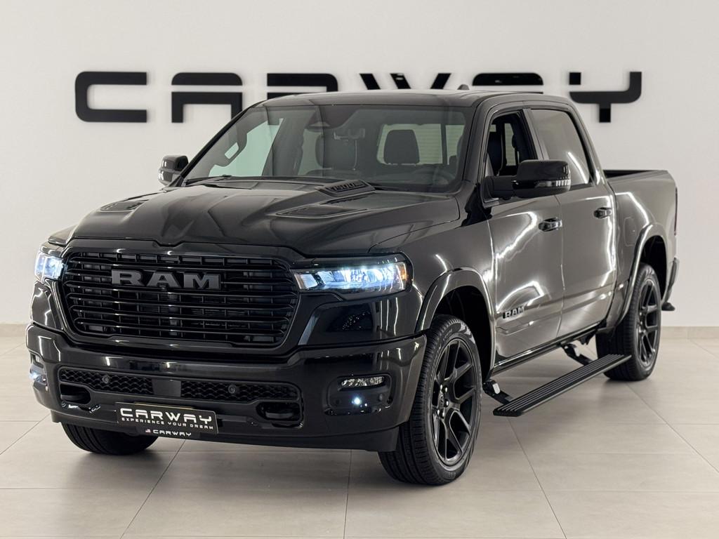 Dodge Ram MY25 Laramie High Spec SST 3.0L TT 420pk pass.sche, Auto's, Automaat, Zwart, Bedrijf, Lichtsensor