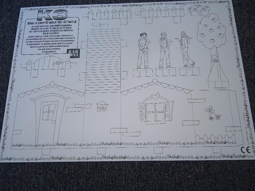 KNUTSELPLAAT - K3 HUISJE + TUINTJE (Nieuw), Ophalen, Nieuw