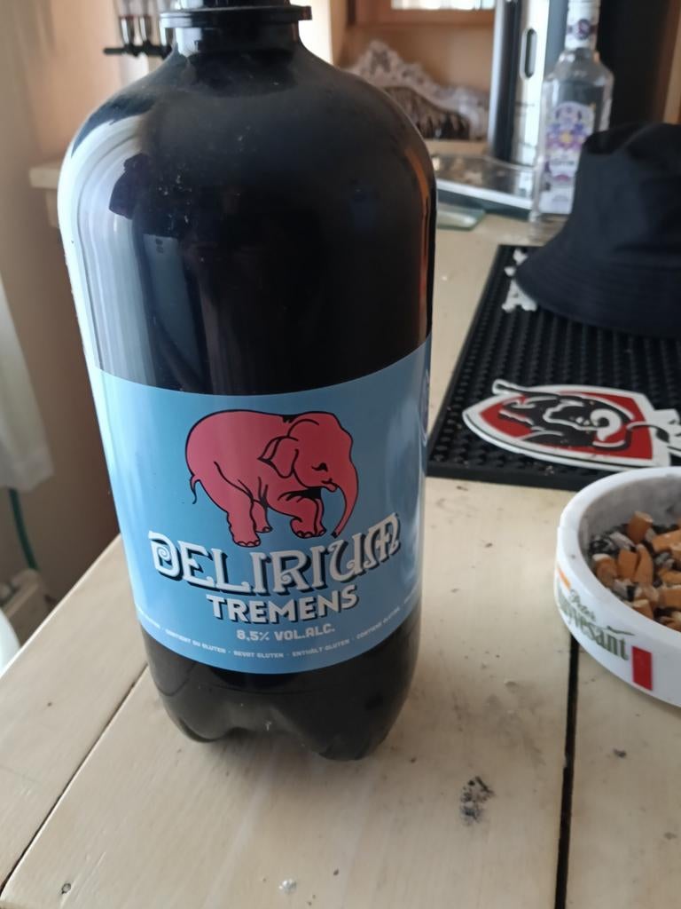 Leeg vatje delirium, Verzamelen, Biermerken, Ophalen of Verzenden