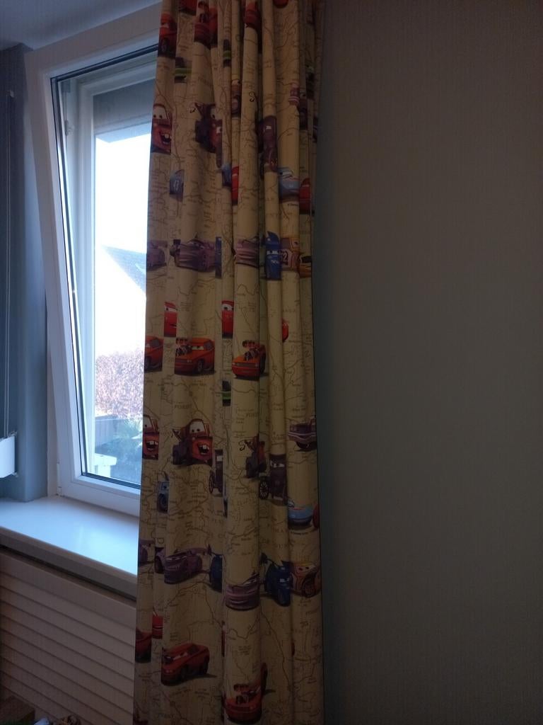 Gaaf Disney Cars gordijn kinderkamer, Ophalen of Verzenden, Zo goed als nieuw, Gordijnen of Lamellen