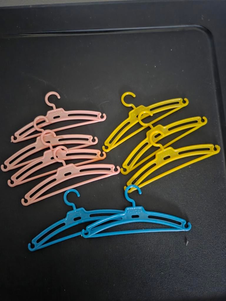 vintage famosa kledinghangers, Verzamelen, Verzenden, Zo goed als nieuw, Accessoires
