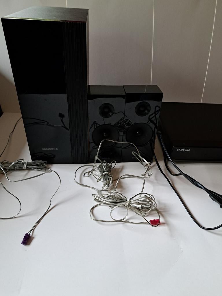 Samsung SMT-C7140 digital set top box
+
Blu-Ray 3D, Audio, Tv en Foto, Home Cinema-sets, Overige merken, Gebruikt, 2.1-systeem