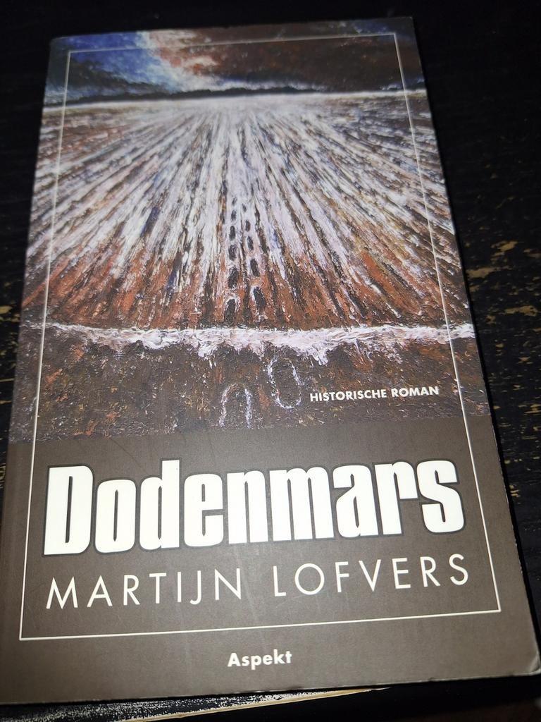Dodenmars, Ophalen of Verzenden, Zo goed als nieuw