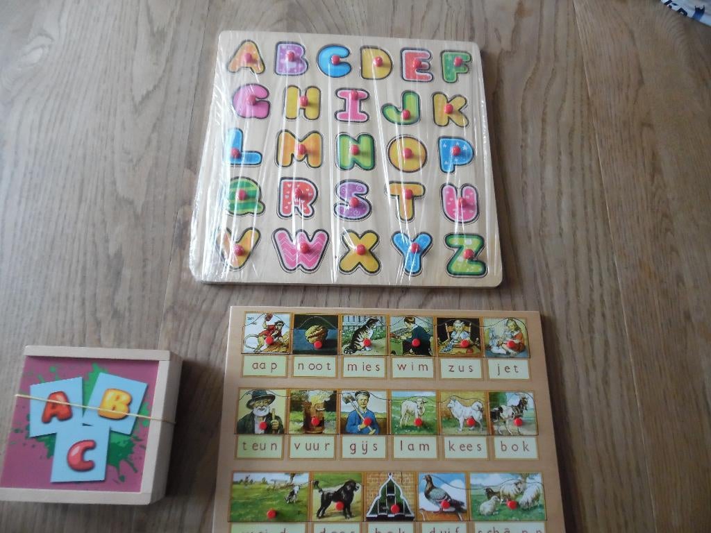 houten ABC puzzel aap noot mies puzzel kist met ABC blokjes, Ophalen of Verzenden, Nieuw, Overige typen