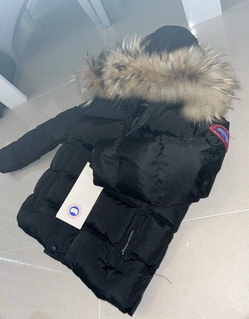 Mooie canada goose jas maat 4+ tot 6 jaar, Kinderen en Baby's, Ophalen, Nieuw, Jongen of Meisje