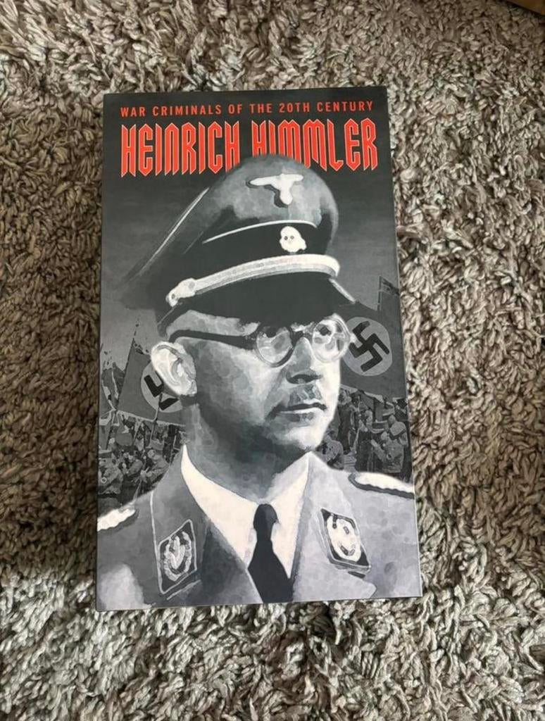1/6 figuur Heinrich Himmler - war criminals of 20 century, Ophalen of Verzenden, Zo goed als nieuw