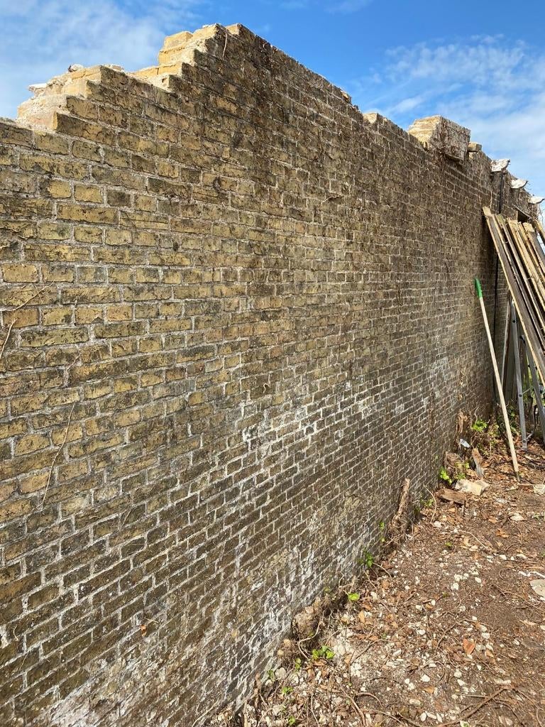 In - en verkoop van oude bouwmaterialen, stenen ,dakpan enz., Ophalen, Overige materialen, Gebruikt, Overige typen