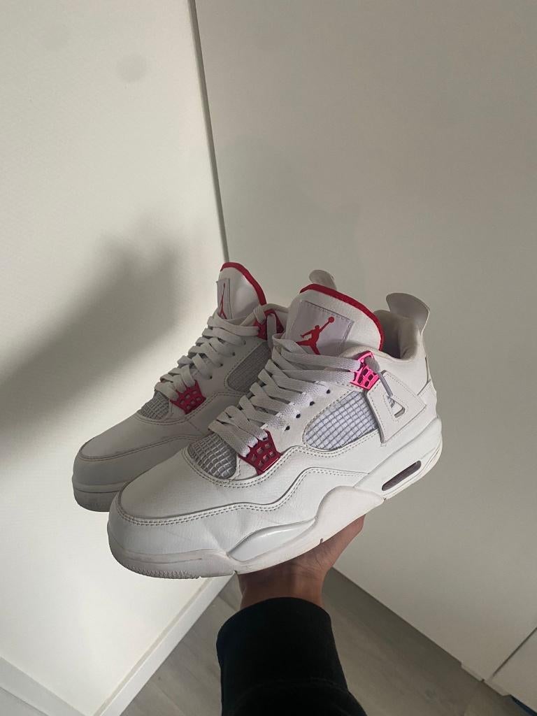 Jordan 4 Metallic Red, Kleding | Heren, Schoenen, Wit, Ophalen of Verzenden, Zo goed als nieuw, Nike Air Jordan