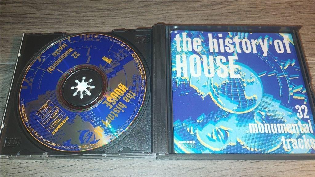 The History Of House - 32 Monumental Tracks [2CD], Ophalen of Verzenden, Zo goed als nieuw, Disco