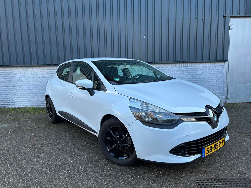 Renault Clio 1.2 54KW 5-DRS 2014 Wit nieuwe APK, Auto's, Renault, Bedrijf, Clio, ABS, Airconditioning, Bluetooth, Centrale vergrendeling