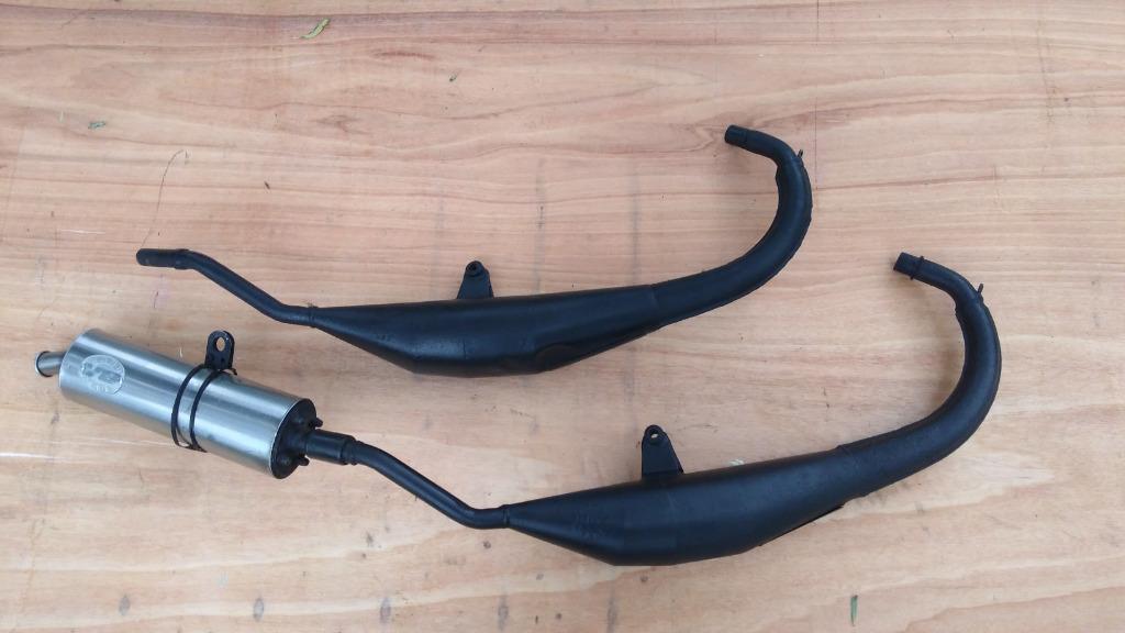 Uitlaat Yamaha TZR Leovince Zwart AM6 Onderlangs TZR50, Ophalen of Verzenden, Gebruikt, Uitlaat, Leovince