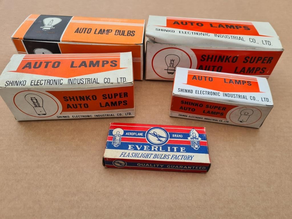 NOS 6v lampen. Kreidler zundapp bromfiets puch tomos honda., Ophalen of Verzenden, Nieuw, Koplamp