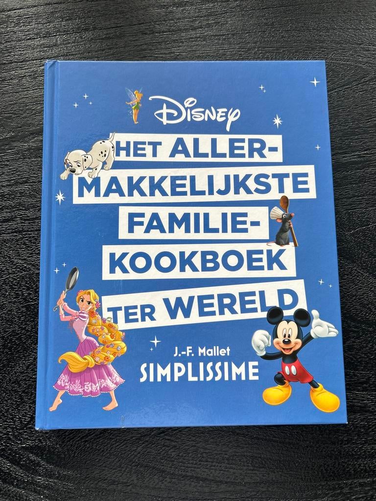 Disney Het Allermakkelijkste Familie Kookboek, Boeken, Ophalen of Verzenden, Zo goed als nieuw, Overige typen