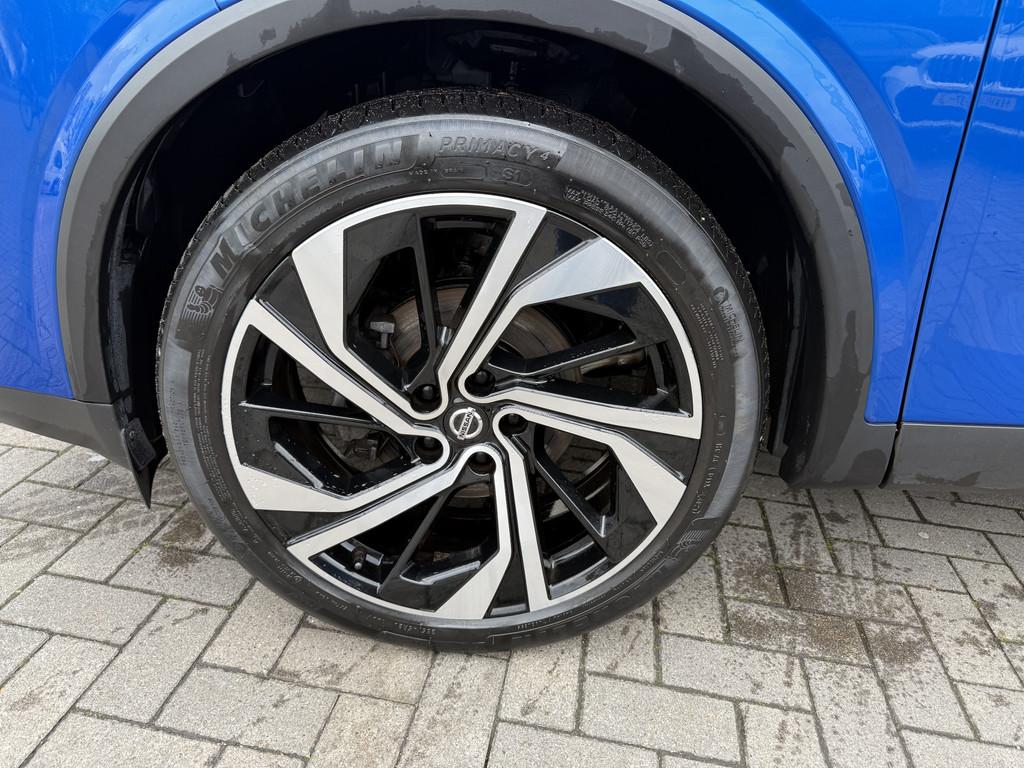 Nissan QASHQAI 1.3 MHEV Xtronic Tekna Plus (bj 2022), Adaptive Cruise Control, Zwart, Blauw, Leder