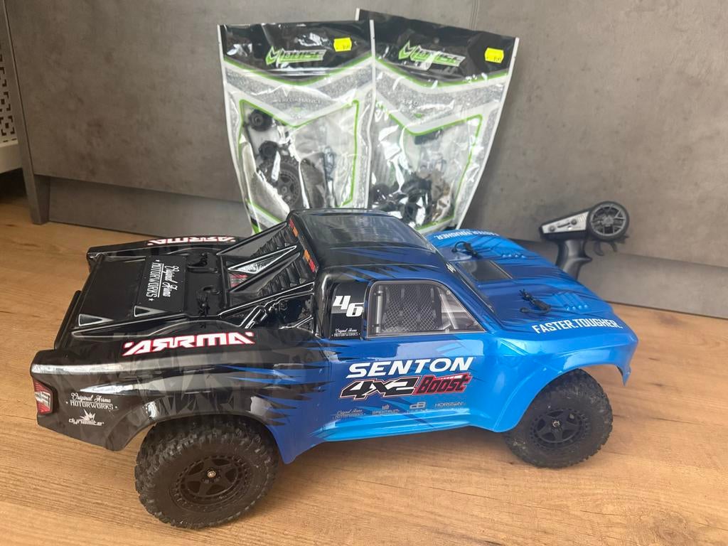 Arrma Senton 4x2 Boost Mega RTR 1/10 RC Short Course Truck, Hobby en Vrije tijd, Modelbouw | Radiografisch | Auto's, Zo goed als nieuw