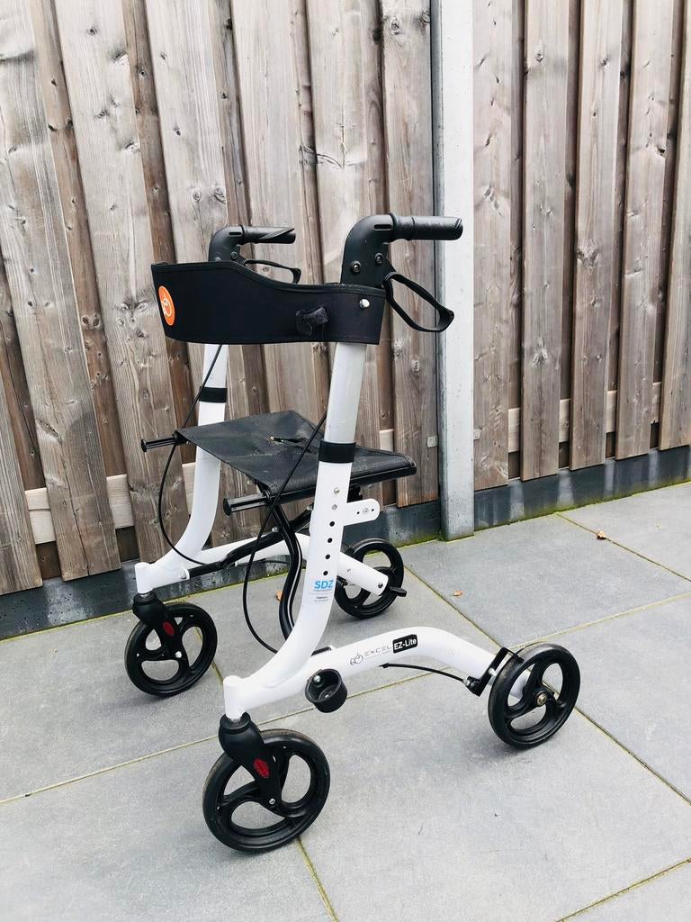 Diverse opvouwbare inklapbare lichtgewicht rollator NIEUW, Ophalen of Verzenden, Opvouwbaar, Zo goed als nieuw