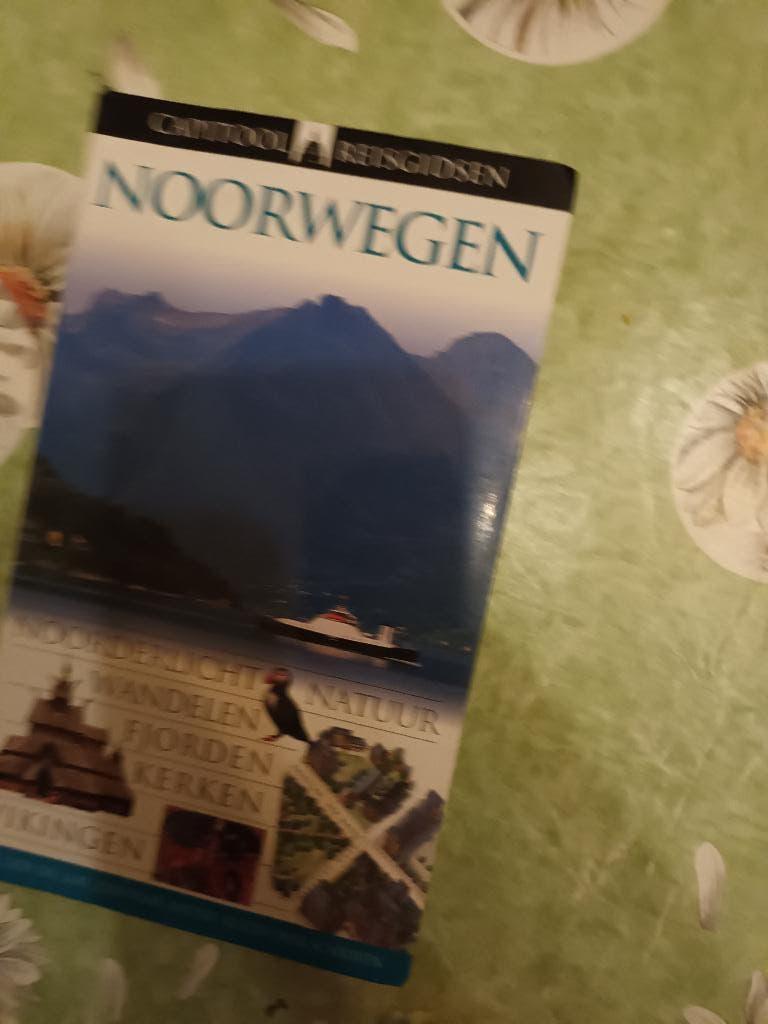 Noorwegen Capitool reisgids Lapland Oslo Noordpool Noordkaap, Capitool, Europa, Ophalen of Verzenden, Zo goed als nieuw