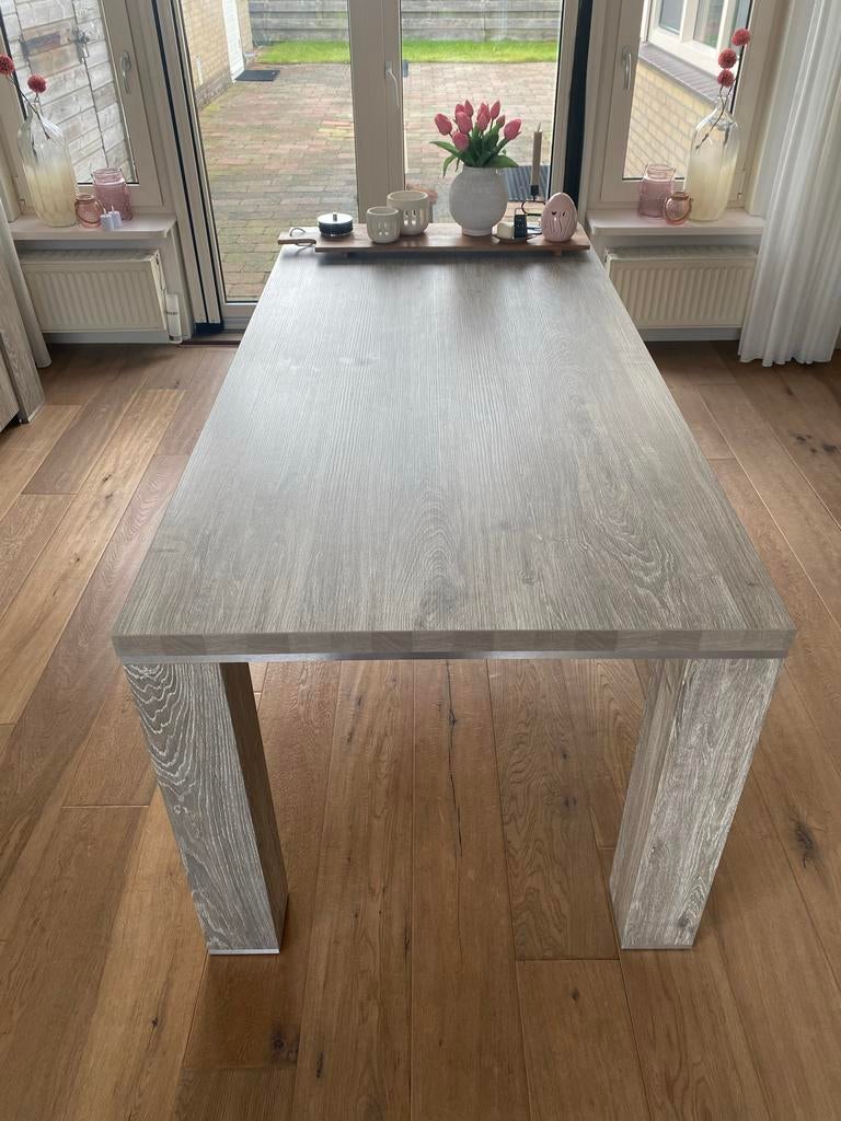 Grijze eettafel met houtlook, Huis en Inrichting, Tafels | Eettafels, Gebruikt, Vijf personen of meer, 150 tot 200 cm, Rechthoekig