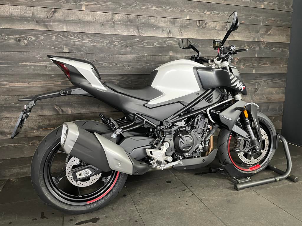 CFMOTO 450NK A2 GESCHIKT (bj 2026) - foto 2